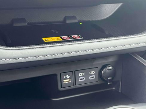 Used 2026 Toyota Highlander XLE AWD/4WD image 32