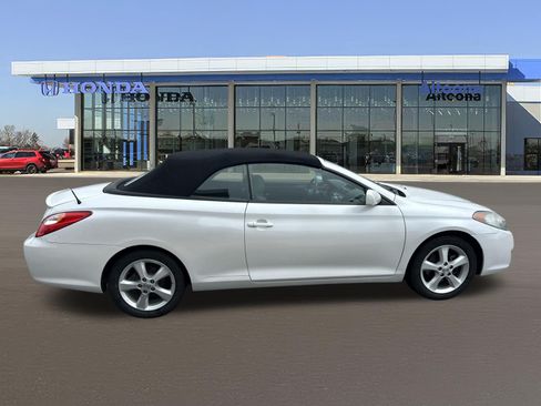 Used 2006 Toyota Solara SLE FWD image 5