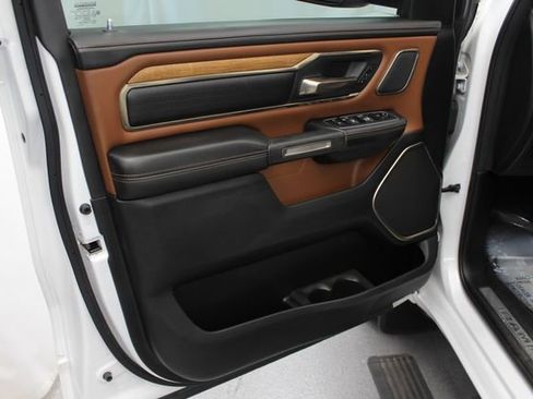 Used 2021 RAM 1500 Limited AWD/4WD image 13