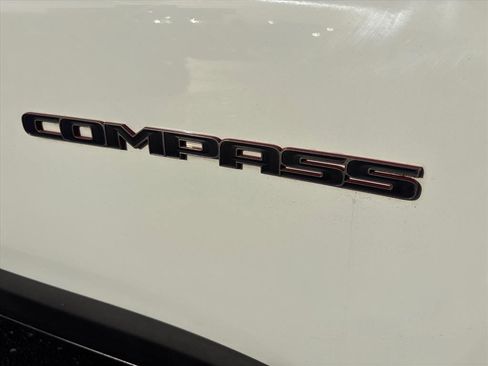 Used 2022 Jeep Compass Trailhawk w/ Trailhawk Convenience Group image 6