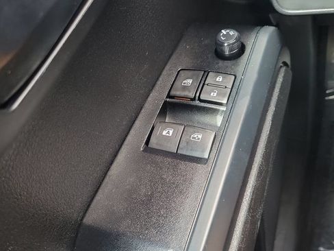 Certified 2022 Toyota Tacoma SR RWD image 17
