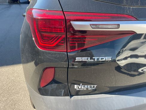 Used 2022 Kia Seltos S image 11
