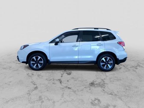 Used 2017 Subaru Forester 2.5i Limited AWD/4WD image 7