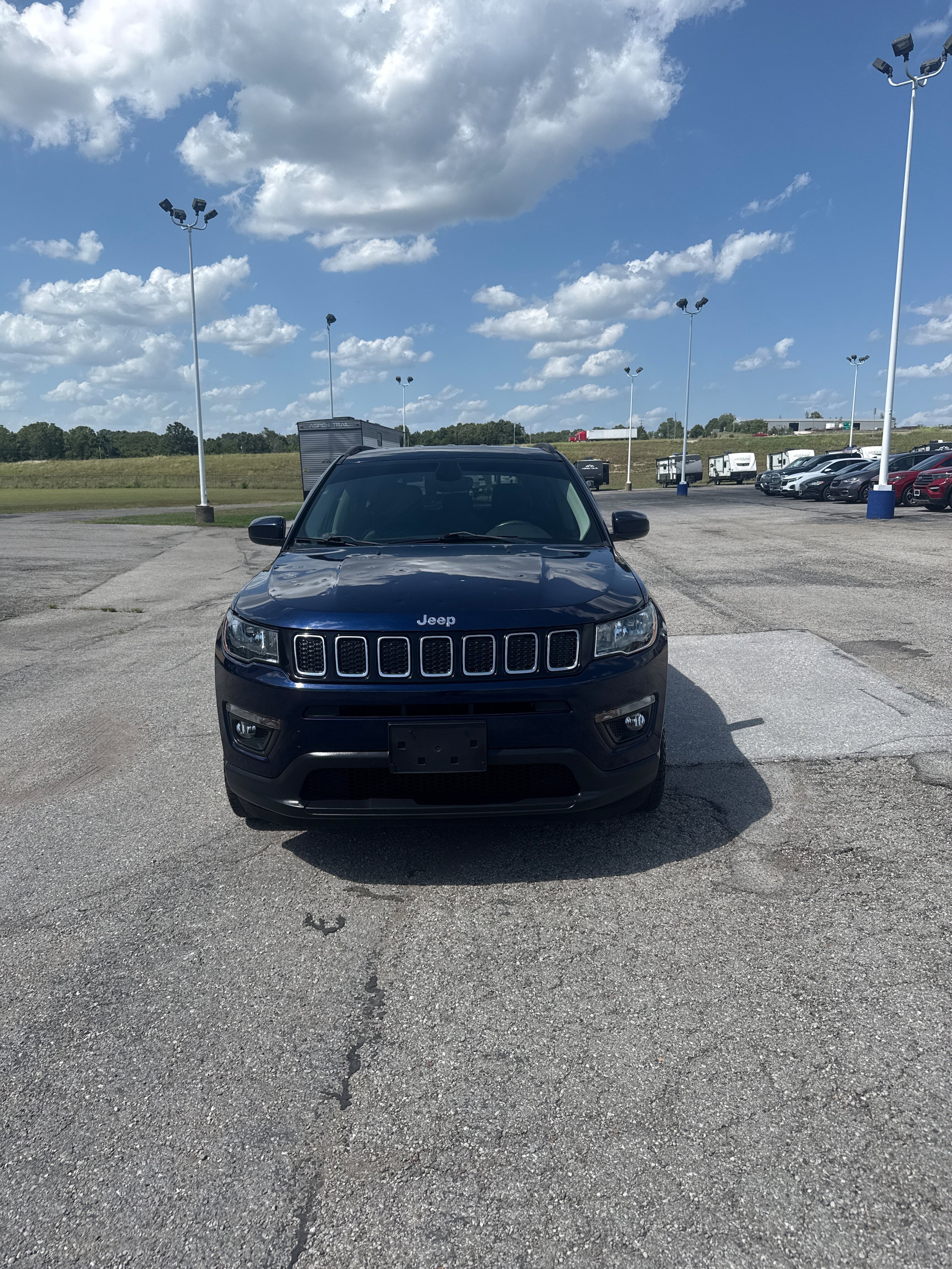Used 2017 Jeep Compass Latitude w/ Cold Weather Group AWD/4WD image 1