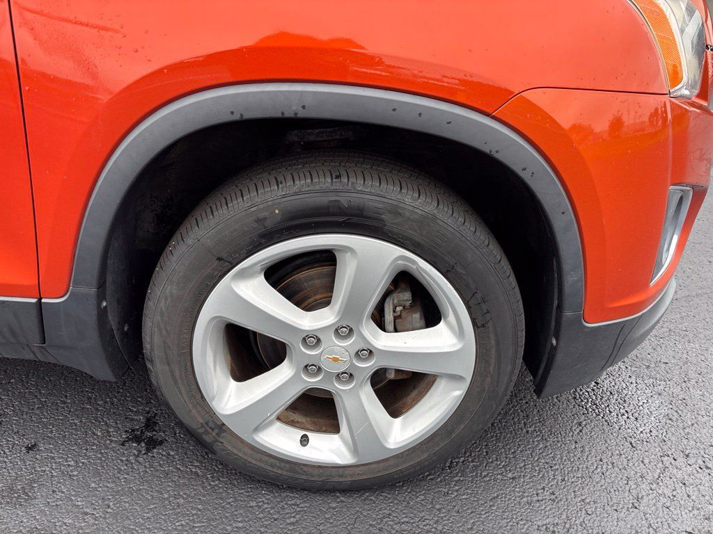 Used 2015 Chevrolet Trax LTZ AWD/4WD image 12