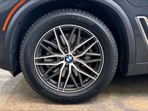 Used 2023 BMW X5 xDrive45e w/ Parking Assistance Package AWD/4WD image 12