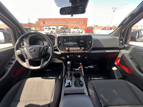 Certified 2025 Nissan Frontier Pro-X RWD image 14