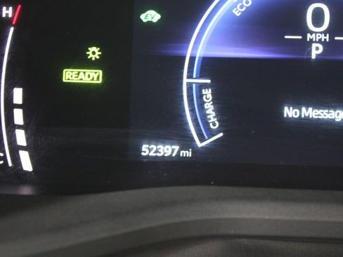 Used 2025 Toyota Camry SE FWD image 40