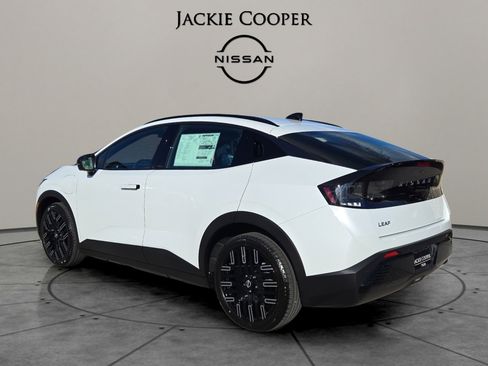 New 2026 Nissan Leaf Platinum+ image 3