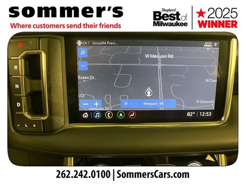 Used 2021 GMC Yukon XL Denali w/ Denali Premium Package AWD/4WD image 17