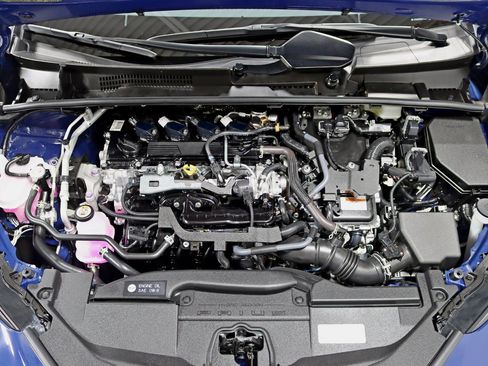 Used 2026 Toyota Prius XLE AWD/4WD image 35