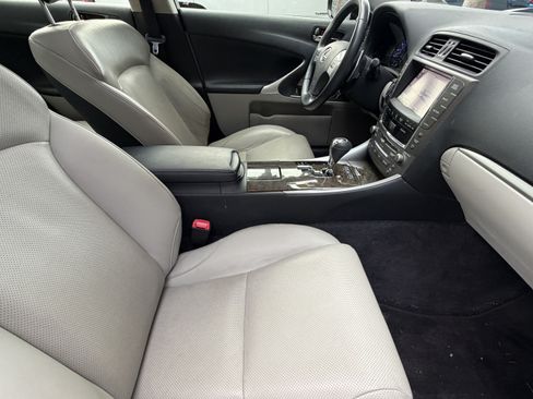 Used 2012 Lexus IS 350 w/ Premium Pkg Value Edition RWD image 43