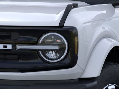 New 2026 Ford Bronco Outer Banks image 23