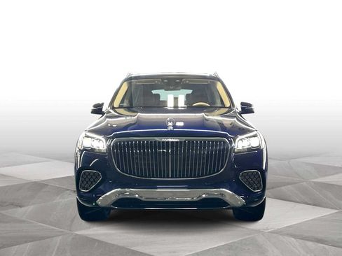 Used 2026 Mercedes-Benz Maybach GLS 600 4MATIC image 3