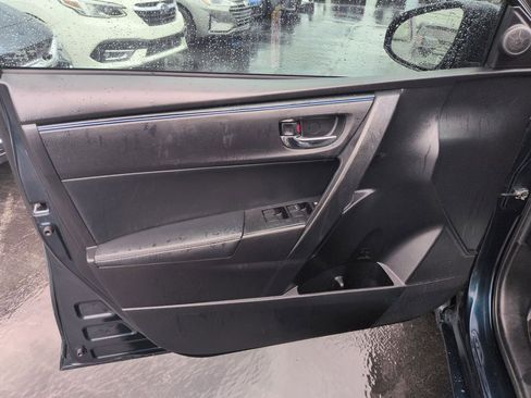 Used 2019 Toyota Corolla XSE image 10