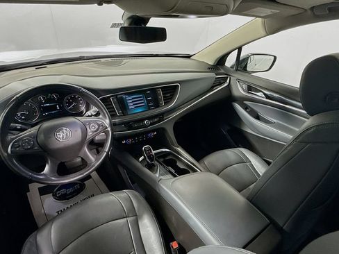 Used 2019 Buick Enclave Premium w/ Experience Buick Package FWD image 23
