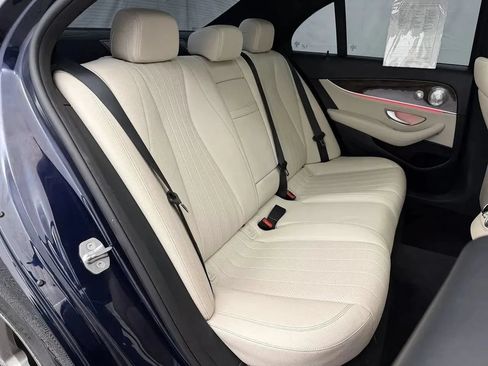 Used 2017 Mercedes-Benz E 300 4MATIC image 39