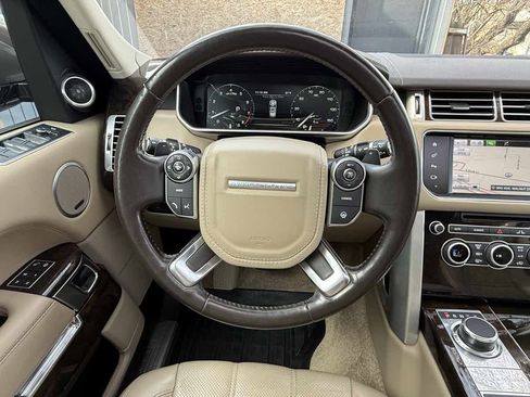 Used 2016 Land Rover Range Rover HSE image 24