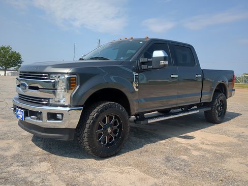 Certified 2018 Ford F250 Lariat w/ Chrome Package AWD/4WD image 6