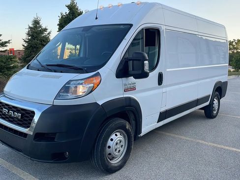 Used 2021 RAM ProMaster 2500 w/ RV Ready Prep Package FWD image 2