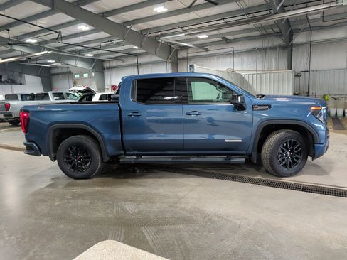 Used 2026 GMC Sierra 1500 Elevation w/ Elevation Premium Package AWD/4WD image 2