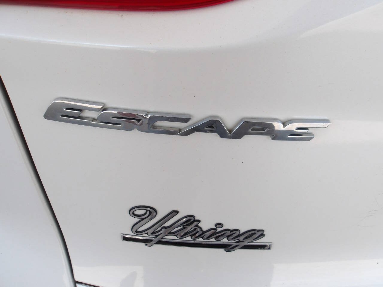 Used 2015 Ford Escape SE FWD image 37