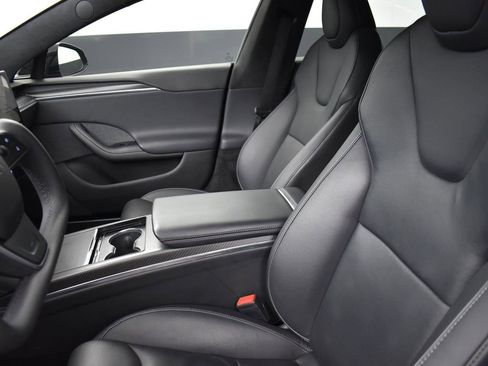 Used 2023 Tesla Model S Plaid image 11
