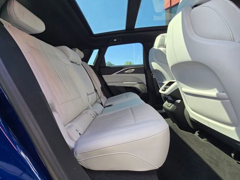 Used 2024 Cadillac Lyriq Luxury image 28