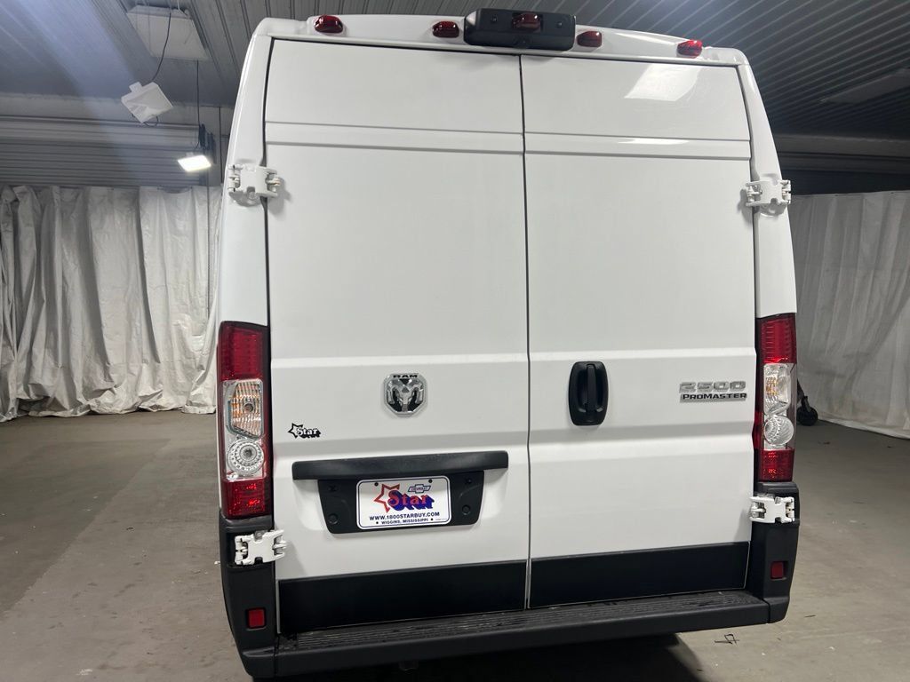 Used 2025 RAM ProMaster 2500 w/ Convenience Group FWD image 6