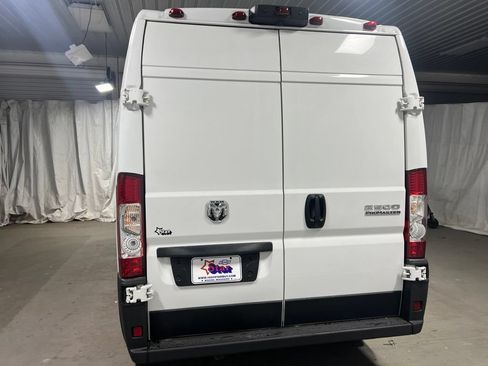 Used 2025 RAM ProMaster 2500 w/ Convenience Group FWD image 6