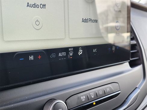 New 2026 Ford Transit 250 148 Medium Roof image 18