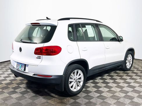Used 2017 Volkswagen Tiguan Limited w/ Premium Package AWD/4WD image 7
