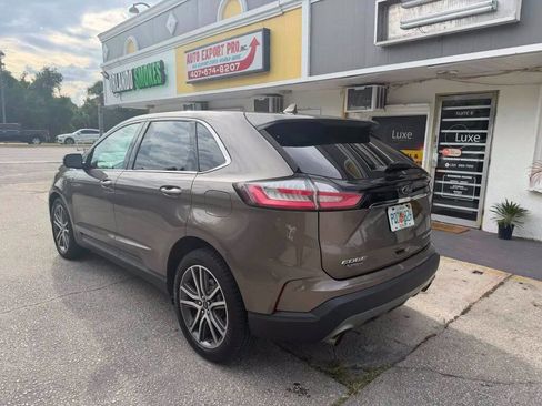 Used 2019 Ford Edge Titanium w/ Cold Weather Package AWD/4WD image 3
