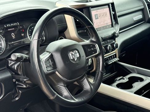 Used 2022 RAM 1500 Laramie AWD/4WD image 18