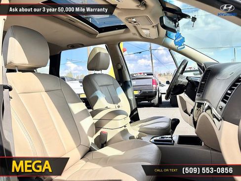 Used 2011 Hyundai Santa Fe Limited FWD image 16