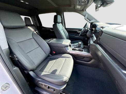 Used 2023 Chevrolet Silverado 1500 LTZ w/ Technology Package image 28