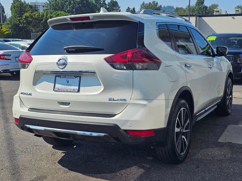 Used 2019 Nissan Rogue SL AWD/4WD image 5