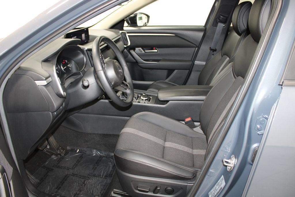 Used 2025 MAZDA CX-50 AWD 2.5 S w/ Weather Package image 21