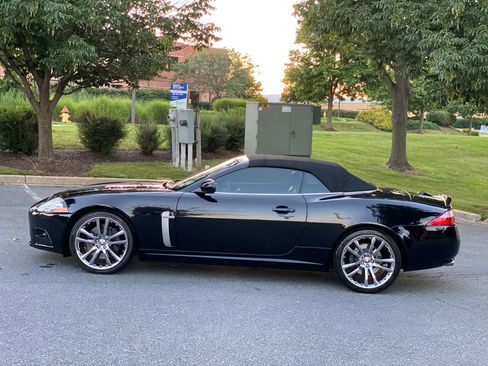 Used 2007 Jaguar XKR Convertible image 16