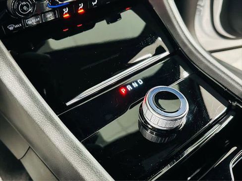 Certified 2023 Jeep Grand Cherokee Altitude image 13