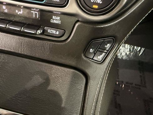 Used 2019 Chevrolet Suburban Premier AWD/4WD image 24