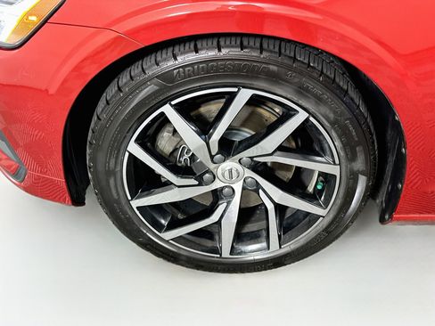 Used 2020 Volvo S60 T5 Momentum FWD image 11