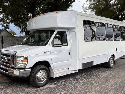 Used 2009 Ford E-450 and Econoline 450 RWD image 5