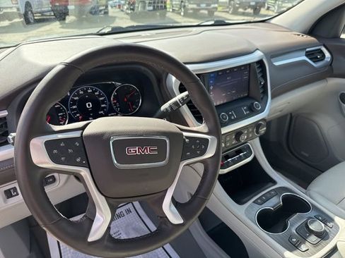 Used 2023 GMC Acadia SLT w/ Technology Package FWD image 30