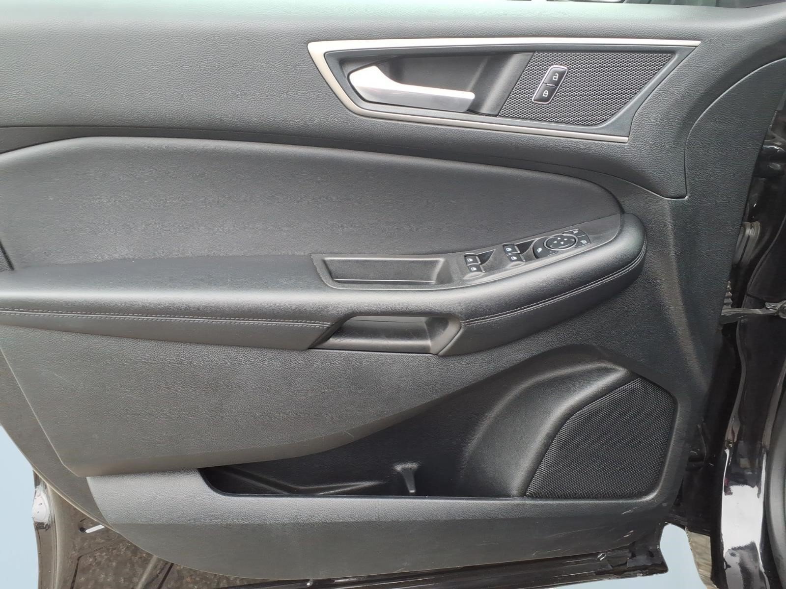 Used 2023 Ford Edge SEL AWD/4WD image 12