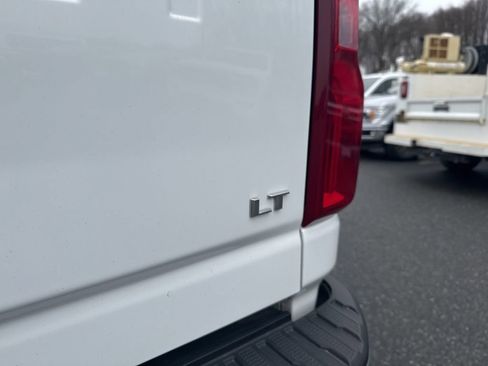 Used 2024 Chevrolet Silverado 3500 LT w/ Convenience Package image 10