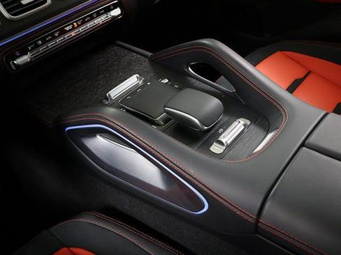 Certified 2025 Mercedes-Benz GLE 53 AMG 4MATIC image 27