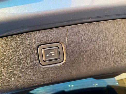 Used 2025 Chevrolet Blazer RS FWD image 11