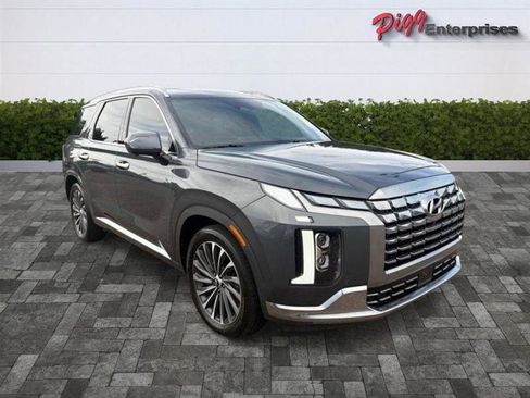 Used 2024 Hyundai Palisade Calligraphy FWD image 7