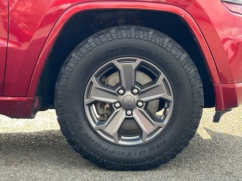 Used 2015 Jeep Grand Cherokee Altitude image 9